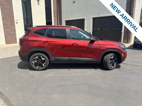 Used 2025 Kia Seltos S AWD/4WD image 8