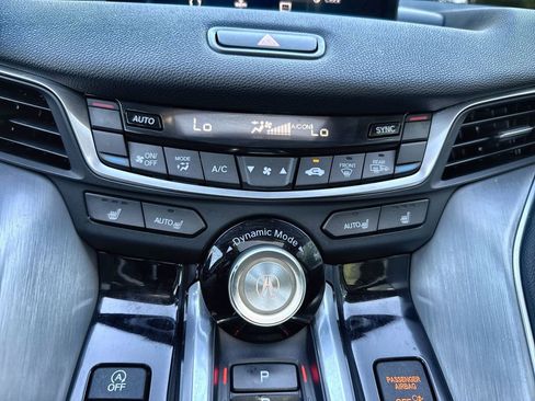 Used 2023 Acura TLX FWD image 17