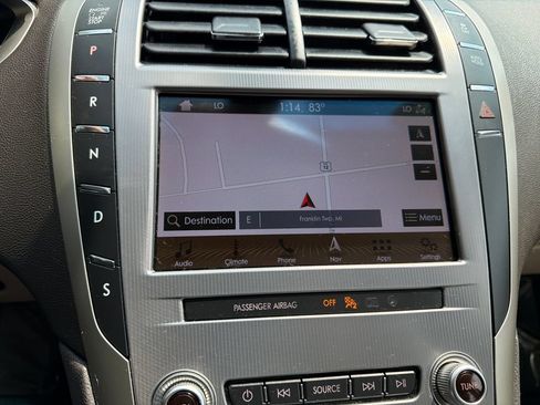 Used 2019 Lincoln MKZ Reserve FWD image 25
