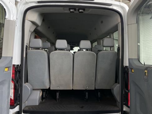 Used 2018 Ford Transit 350 XL image 9