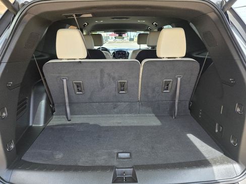 Used 2023 Chevrolet Traverse LT w/ LPO, Cargo Package AWD/4WD image 24