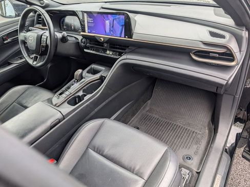 Used 2023 Toyota Crown AWD/4WD image 22