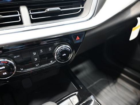 New 2026 Chevrolet Trax LT w/ Driver Confidence Package FWD image 17