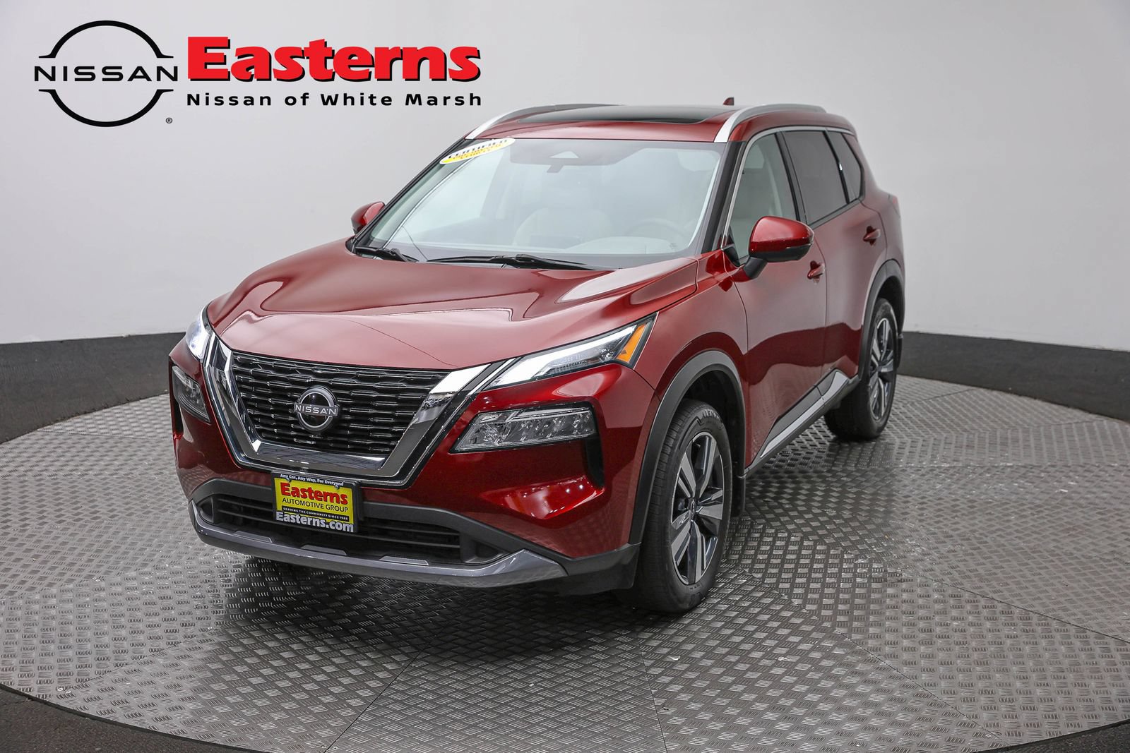 Used 2023 Nissan Rogue SL AWD/4WD image 1