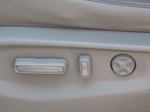Used 2023 Honda Odyssey Touring image 12