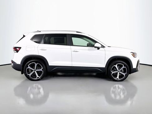 New 2026 Volkswagen Taos SEL AWD/4WD image 8