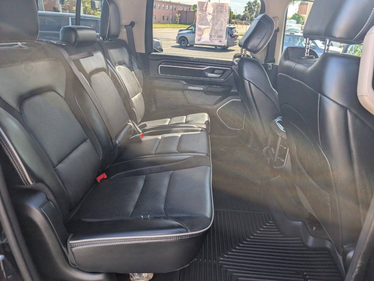 Used 2020 RAM 1500 Laramie AWD/4WD image 15