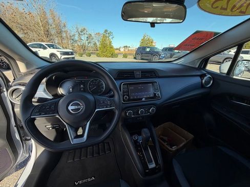Certified 2025 Nissan Versa SV w/ Trunk Package image 18
