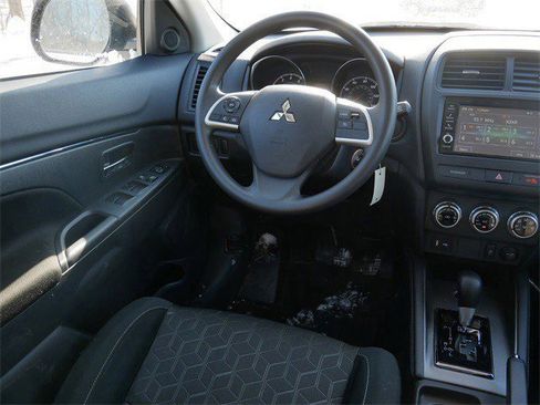 Used 2024 Mitsubishi Outlander Sport ES image 10