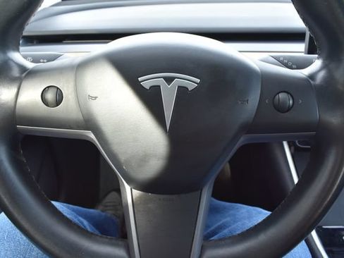 Used 2018 Tesla Model 3 Long Range RWD image 20