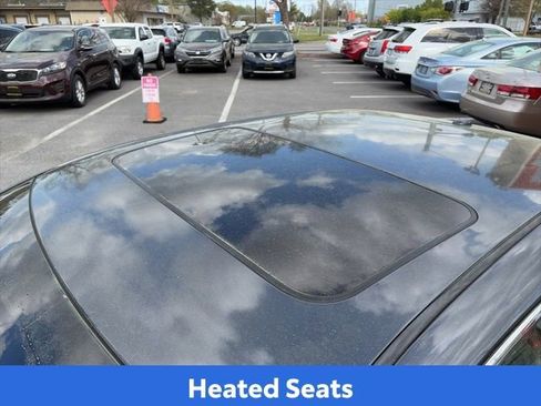 Used 2011 Toyota Camry XLE w/ XLE Extra-Value Pkg #2 FWD image 6