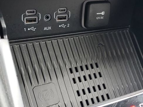 New 2026 Jeep Grand Cherokee Altitude AWD/4WD image 30