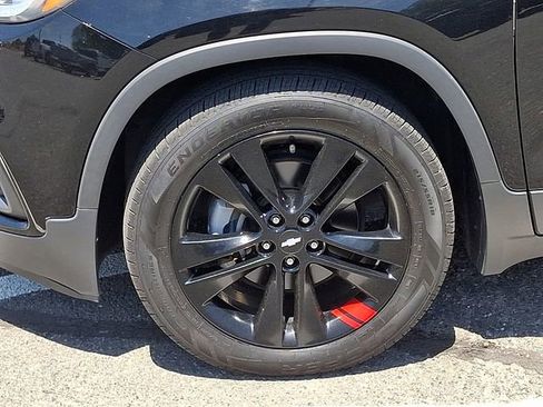 Used 2019 Chevrolet Trax LT w/ Redline Edition FWD image 29