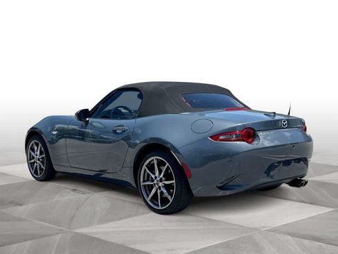 Used 2022 MAZDA MX-5 Miata Grand Touring w/ Weather Package RWD image 6