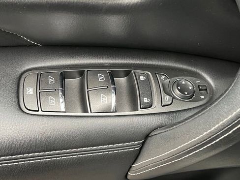 Used 2018 INFINITI QX80 Base image 23