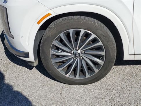 Used 2024 Hyundai Palisade Calligraphy image 8