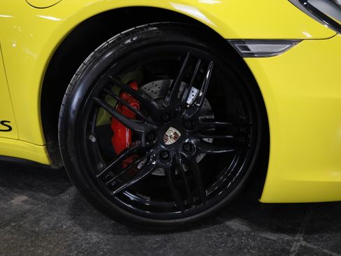 Used 2013 Porsche 911 Carrera 4S image 9