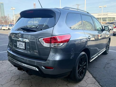 Used 2015 Nissan Pathfinder SL w/ SL Tech Package image 7