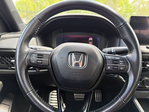 Used 2023 Honda Accord Sport image 14