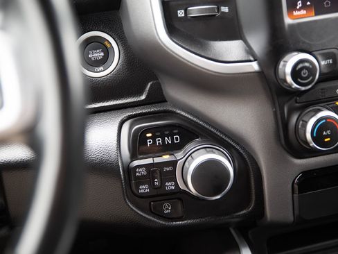 Used 2022 RAM 1500 Big Horn AWD/4WD image 16