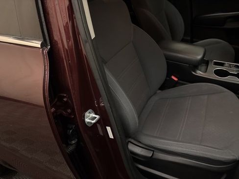Certified 2019 Kia Sorento LX image 21