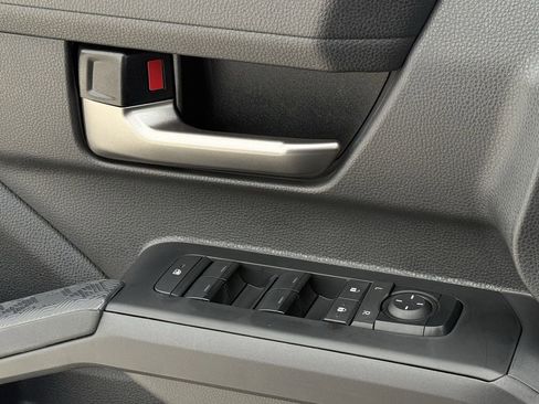 Used 2025 Toyota Tacoma TRD Sport image 20