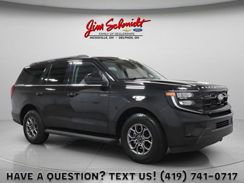 Used 2025 Ford Expedition Active AWD/4WD image 1