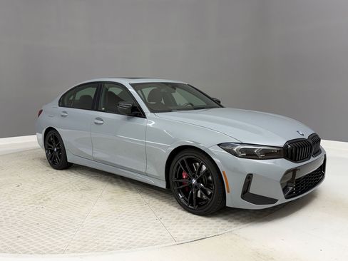 Certified 2023 BMW 330i Sedan w/ M Sport Package RWD image 7