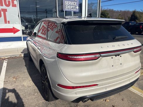 Certified 2023 Lincoln Corsair Standard w/ Equipment Group 101A image 6