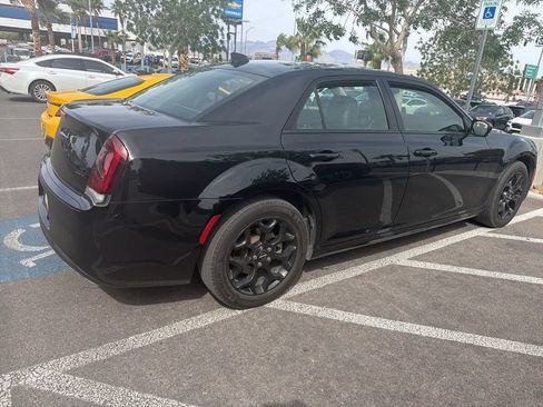 Used 2023 Chrysler 300 Touring L w/ Popular Equipment Group AWD/4WD image 34
