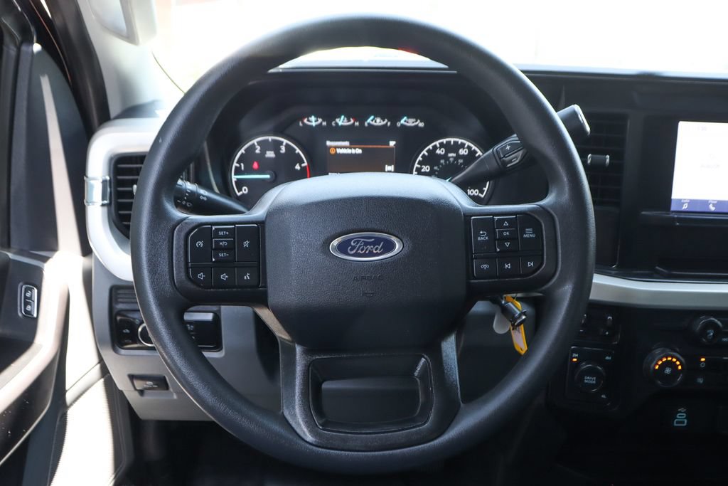Used 2025 Ford F350 XLT AWD/4WD image 21