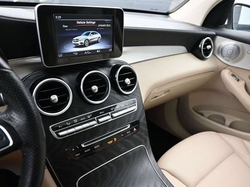 Used 2019 Mercedes-Benz GLC 300 4MATIC Coupe image 11