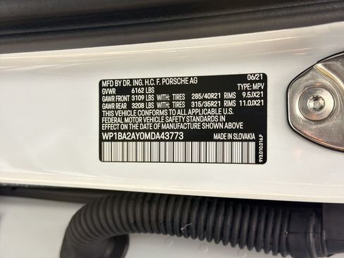 Certified 2021 Porsche Cayenne Coupe AWD/4WD image 20
