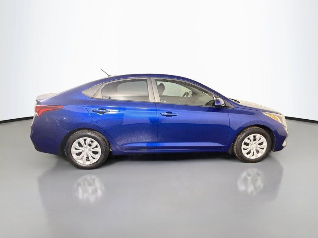 Used 2020 Hyundai Accent SE FWD image 11