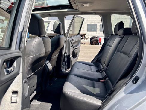 Used 2016 Subaru Forester 2.5i Limited AWD/4WD image 21