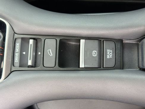 Used 2024 Honda HR-V Sport image 18