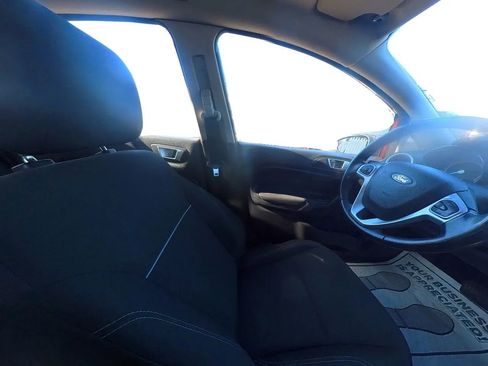 Used 2014 Ford Fiesta SE w/ Comfort Package FWD image 26