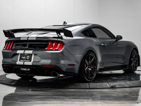 Used 2021 Ford Mustang Shelby GT500 w/ Carbon Fiber Track Pack RWD image 20