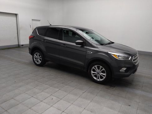 Used 2019 Ford Escape SE image 11