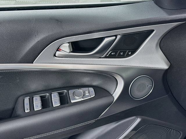 New 2026 Genesis G70 2.5T Prestige RWD image 19