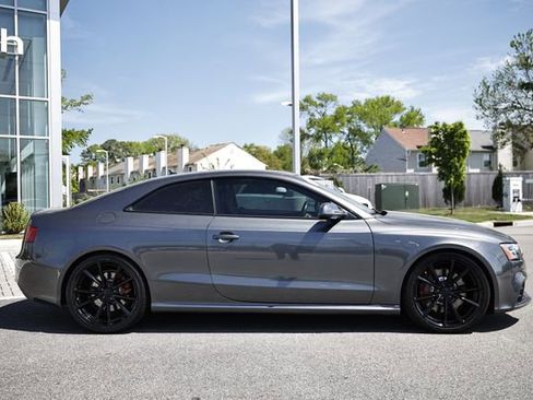 Used 2015 Audi RS 5 Coupe w/ Black Optic Plus Package AWD/4WD image 3