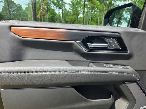 New 2026 GMC Yukon Denali w/ Advanced Technology Package RWD image 13