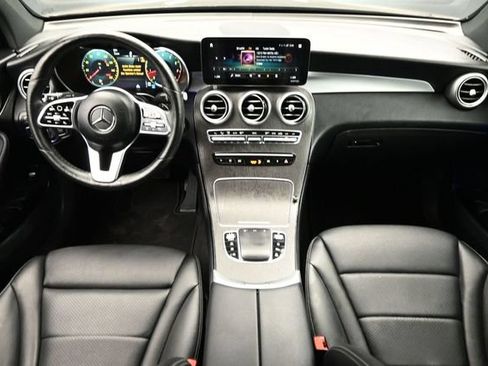 Used 2021 Mercedes-Benz GLC 300 4MATIC w/ Premium Package image 13
