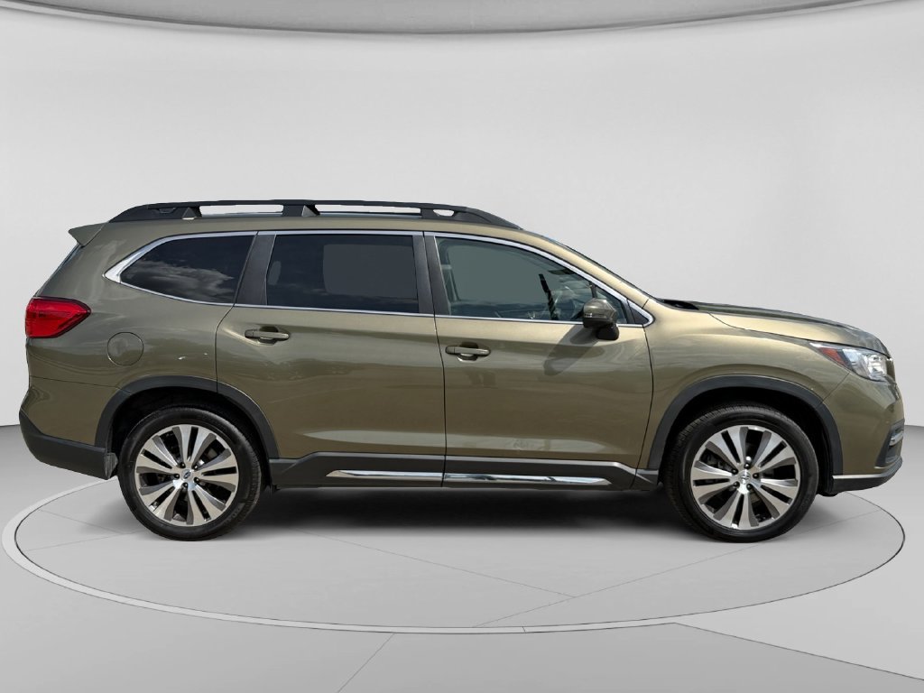 Used 2022 Subaru Ascent Limited AWD/4WD image 2