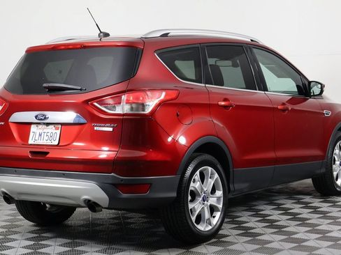Used 2016 Ford Escape Titanium FWD image 4