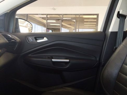Used 2016 Ford Escape Titanium AWD/4WD image 24