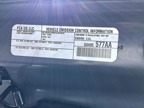 Used 2021 Jeep Gladiator Rubicon AWD/4WD image 31