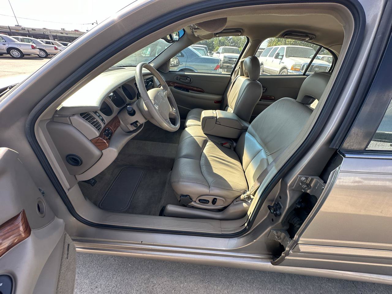 Used 2000 Buick Le Sabre Custom w/ Prestige Opt Pkg FWD image 13