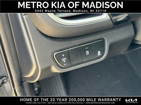 Used 2024 Kia Seltos S AWD/4WD image 13