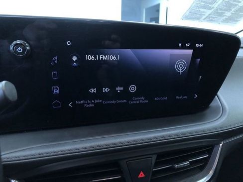 Used 2025 Buick Encore GX Preferred AWD/4WD image 29